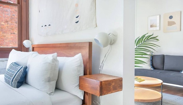 Downtown Loft Near Everything