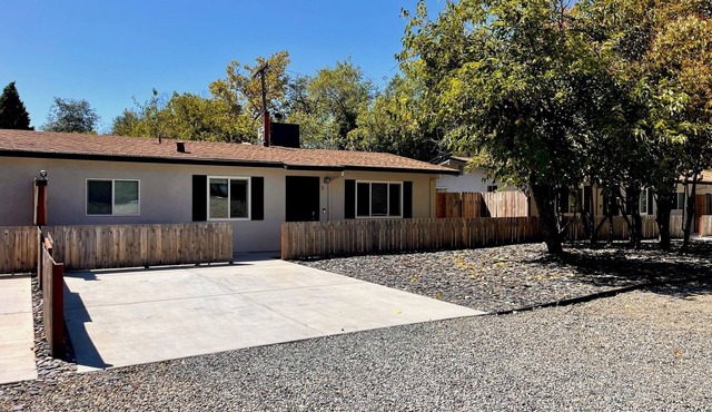 Downtown Loomis Modern Farmhouse 3