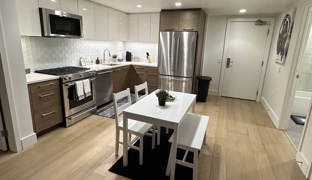 Downtown Los Angeles Luxury Vibe Getaway