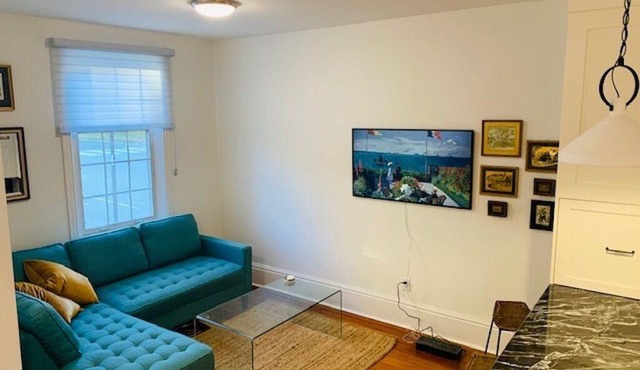 Downtown Luxurious 2 Bedroom House