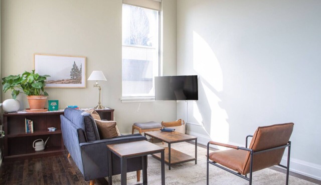 Downtown Luxury 1BR Loft