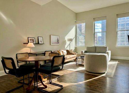 Downtown Luxury 2BR Loft