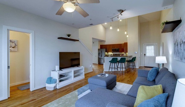 Downtown Luxury Stay by Minute Maid