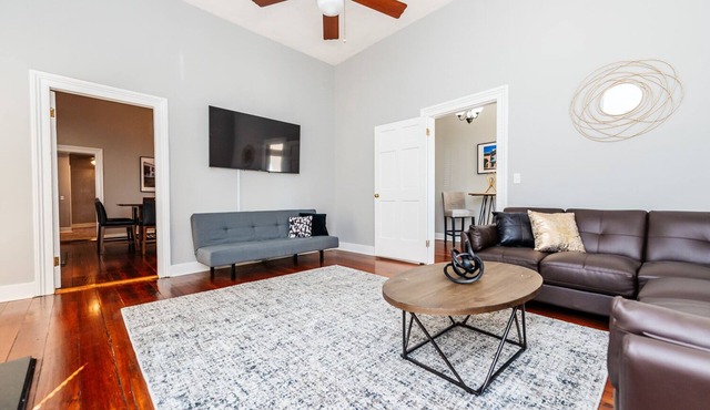 Downtown Macon Chic- Directly behind the Macon City Auditorium!