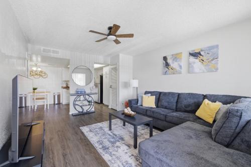 Downtown Mesa Stay Near Arts, hospitals & Campus