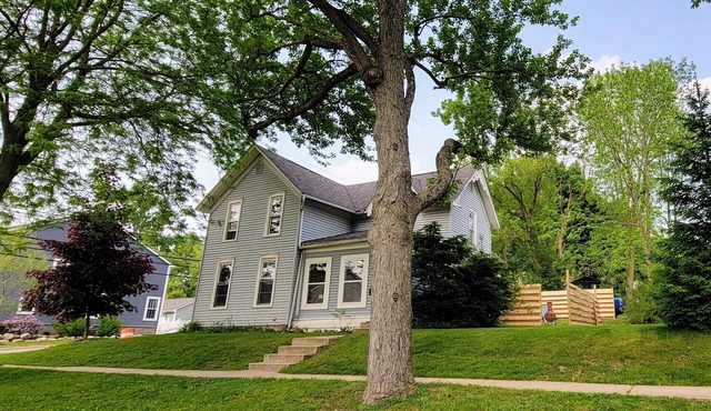 Downtown Milford , great location