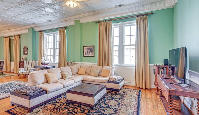 Downtown Mocksville Apartment - Walk to Shops!