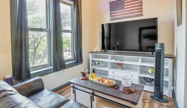 Downtown Montrose Apartment, 12 Mi to Natl Park!
