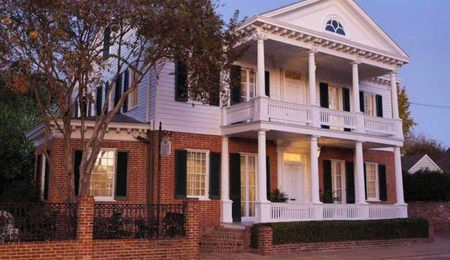Downtown Natchez Elegant 1835 Antebellum House