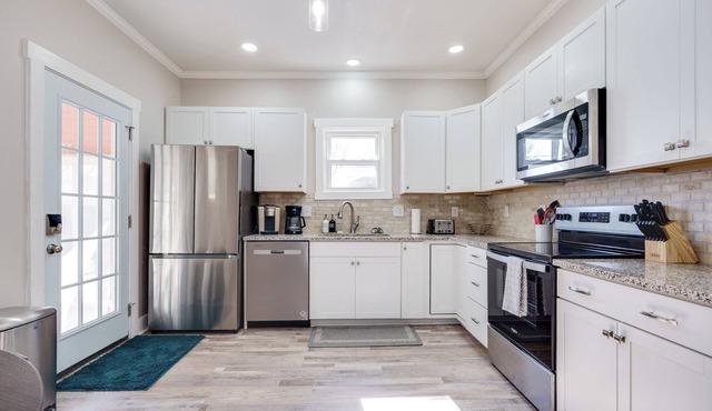 Downtown near UD|Amazing Patio|Private Parking