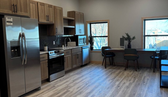 Downtown Norfolk Cozy Apartment - 2 Bedroom - Across from District Event Center
