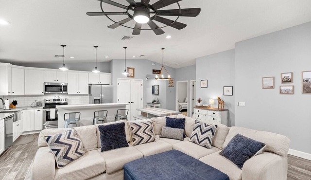 Downtown Ocala Delight: Cozy 4-Bedroom Home Awaits