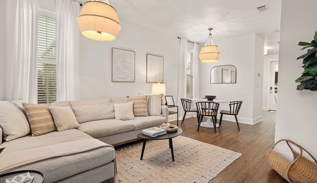 Downtown Ocean Springs Cottage with Golf Cart for Rent