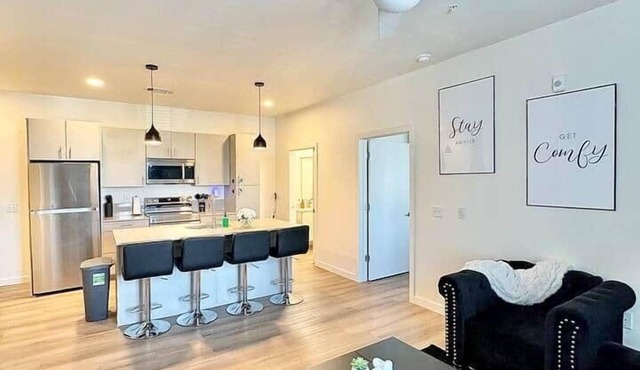 Downtown OKC Luxury Stay –Fast Wi-Fi & 2 King Beds