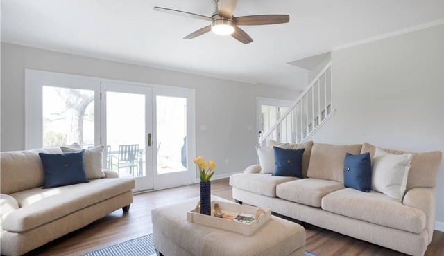 Downtown Oxford | Outdoor Dining | Character Filled