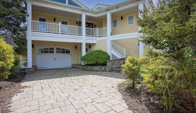 Downtown Oxford | Private Beach | Private Pool | Luxury