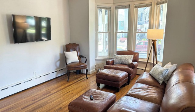 Downtown Patriotic Bristol!