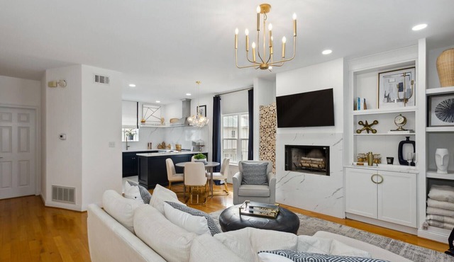 Downtown Pensacola Townhome | Walk to Dining, Courtyard & Private Deck