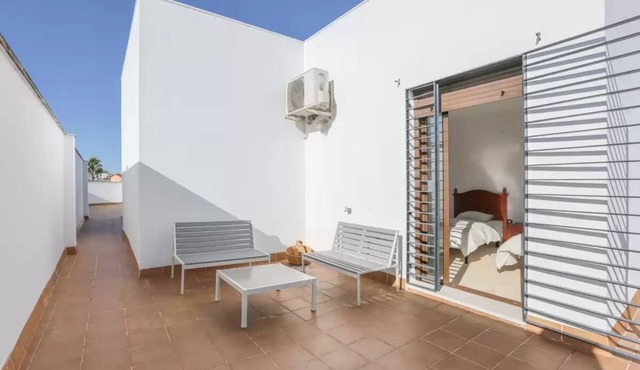 Downtown: Penthouse 2 bedrooms with terrace