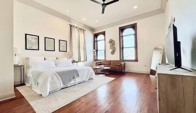 Downtown Penthouse with Commercial Kitchen & Gated Parking Sleeps 6