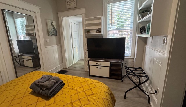 Downtown Private Efficiency Lake Eola Central Business District