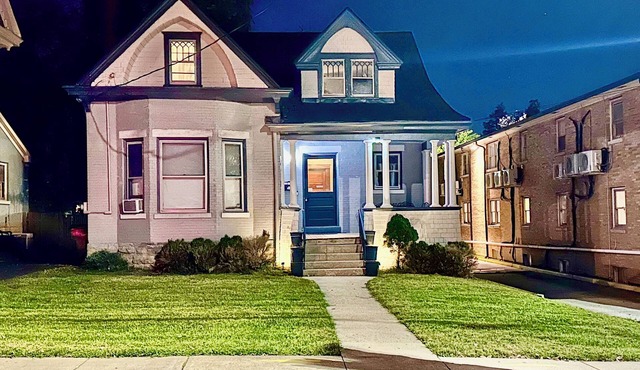 Downtown Private Home near Woodland Park Lex.Ky - 30 day min - 365 day stay