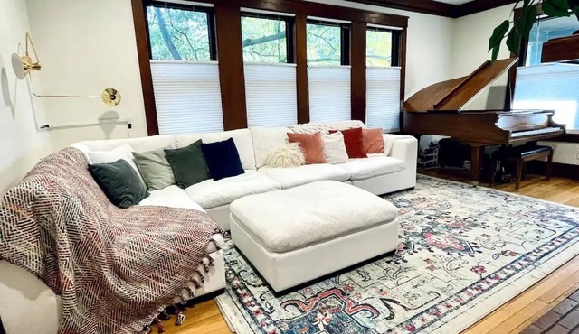 Downtown Renovated Beautynn