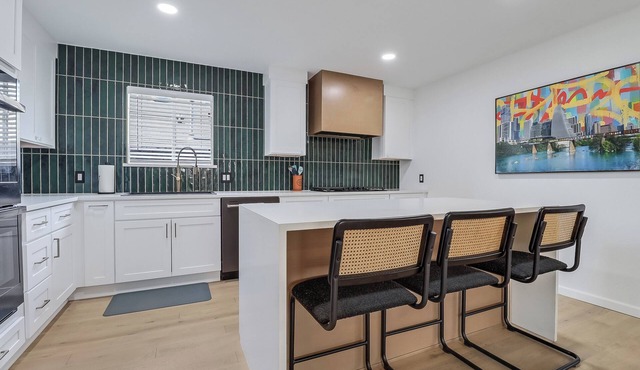 Downtown Retreat - Cul-de-sac