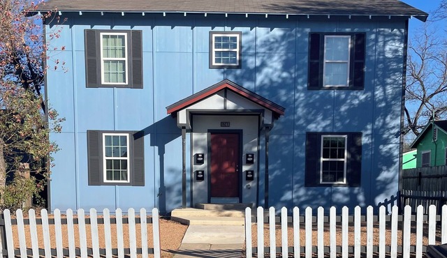 Downtown San Antonio/Highland Park, Cozy 1-bedroom,WiFi, AC, washer/dryer, #102