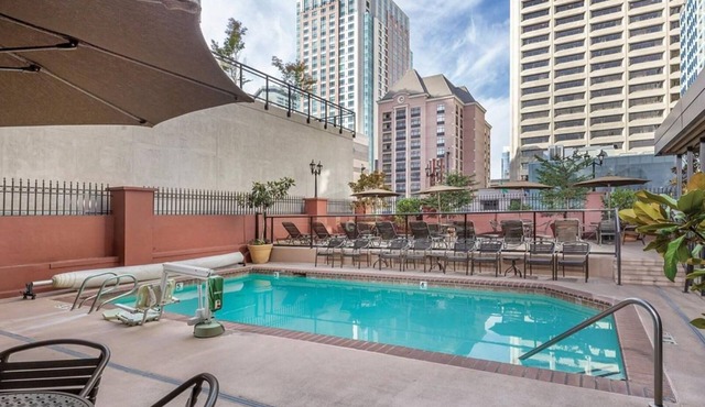 Downtown Seattle 1BR Hotel Unit at WorldMark Camlin – Classic City Stay