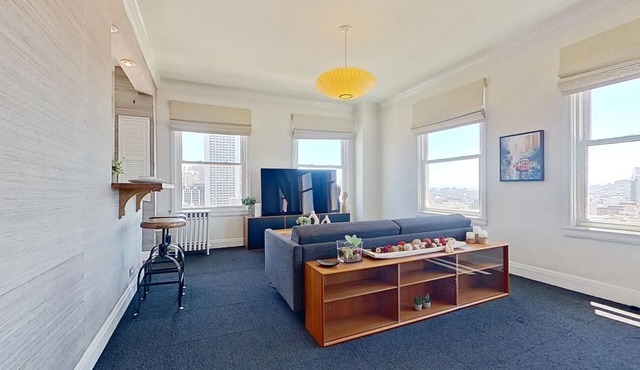 Downtown SF Studio with Skyline Views — Steps from Union Square, BART & Tech Hubs
