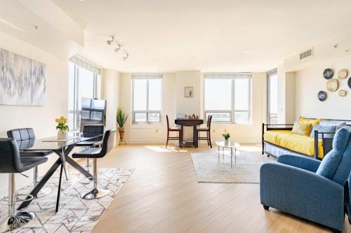 Downtown Silver Spring LuxePad Corner 2BR DC Metro to National Mall Pool Gym