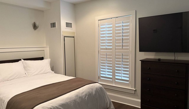 Downtown Southern Pines - The Jefferson Inn - Petite Queen Room