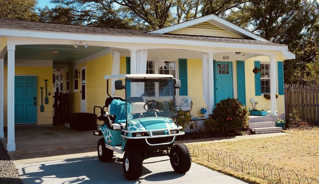 Downtown Sunshine Cottage & GolfCart