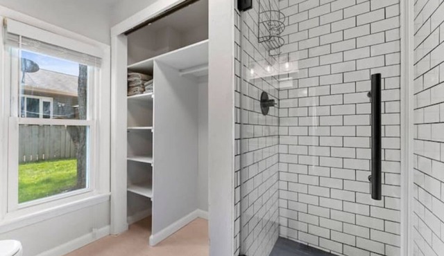 Downtown Tiny Home - Oshkosh