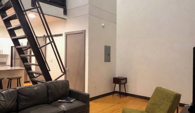 Downtown Tulsa 1BR/1BA Loft I Corporate HousingI Monthly & Short-term Rental