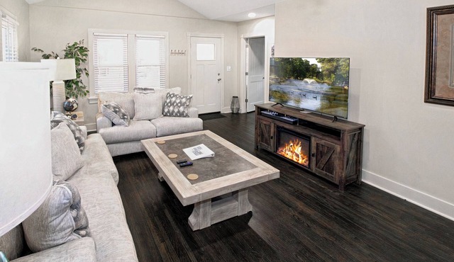 Downtown Tulsa Retreat, Private Yard, Pet-Friendly