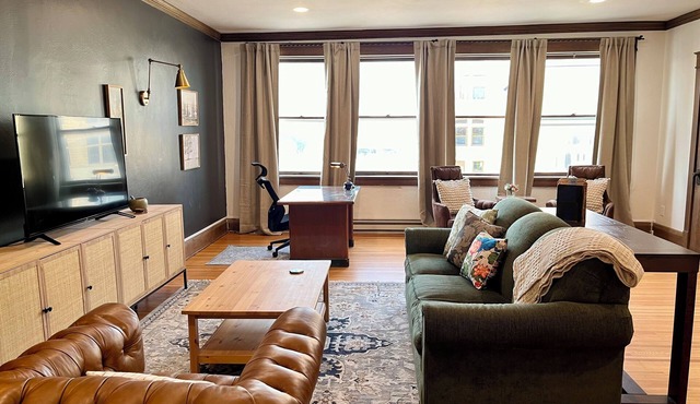 Downtown View 0.4mi to hospital/ATSU/TSU