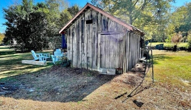 Downtown Wendell 3-Bedroom Farmhousenn