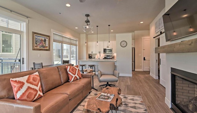 Downtown Winter Park Condo - 3 Miles to Ski Resort