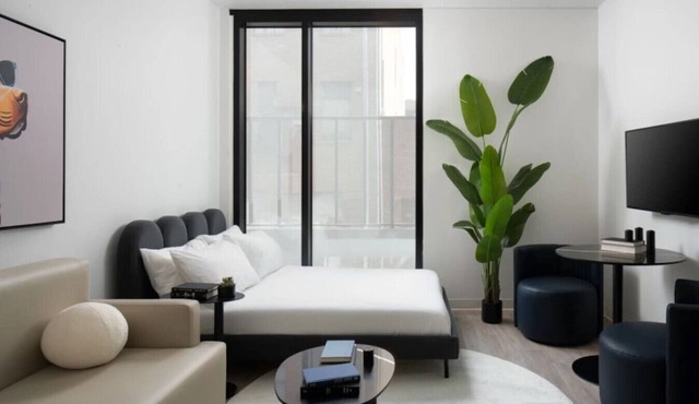 Downtown Ybor Studio Escape | Free Parking