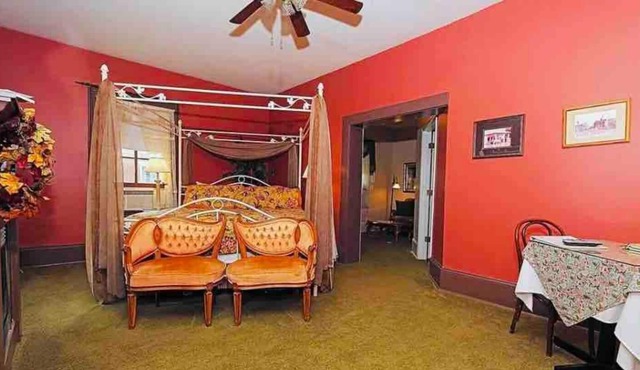 Dr. Hertich House is located in the heart of historic Ste. Genevieve, Missouri.