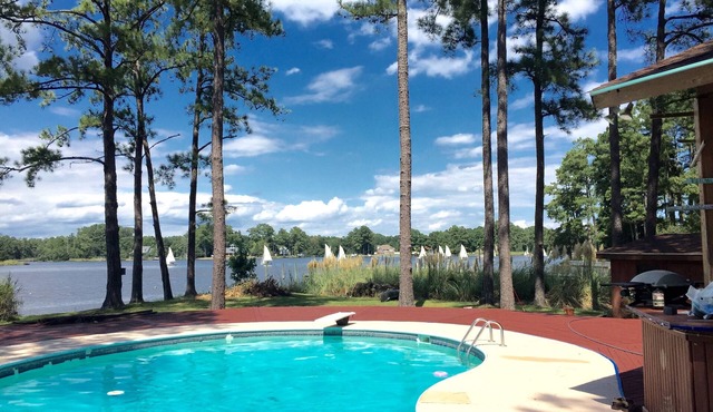 Dragon's Island - Waterfront with pool and dock