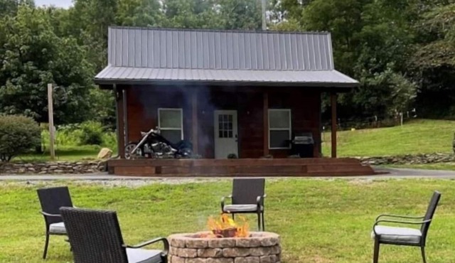 Dragon's Nest Cabin with Mountain Views