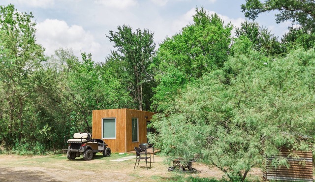 Dragonfly Cabin at Wahwahtaysee Resort on the San Marcos River