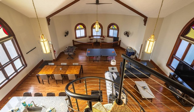 Dragonfly Inn (Only 40 min to Hocking Hills area)