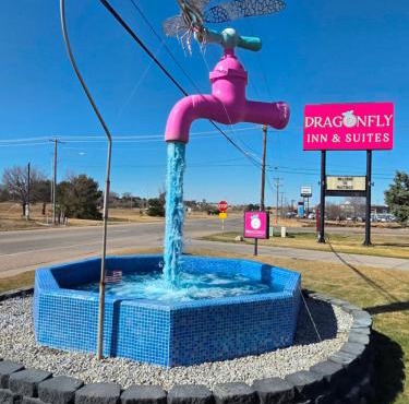 Dragonfly Inn & Suites