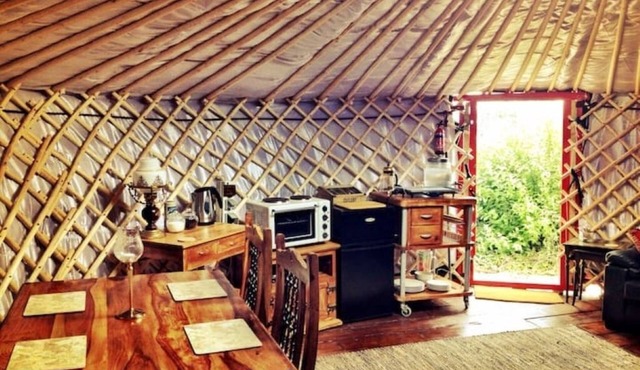'Drake' a luxurious yurt with harbour & sea views
