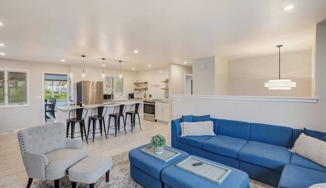 Draper Vacation Home - Families & Friends Welcome