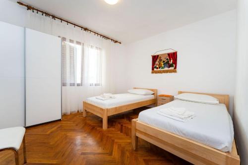 Drazen Charming Three Bedroom Apartment